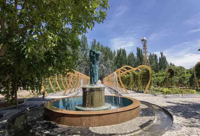 坎儿井乐园-"非常的好!具有意思!可以一直在这个图里玩.