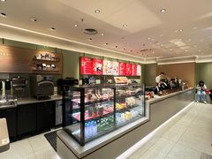 -星巴克臻选(上海中环广场2F店)
