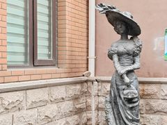 -鲁邦国际风情街(麦世达韩国精品百货店)