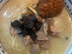 -镇南锅盖面馆(解放路店)