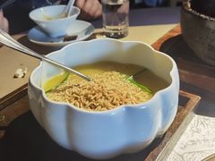 金米海鲜泡饭-穹六人间 people 6(岳阳路店)