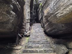 -梭布垭石林景区