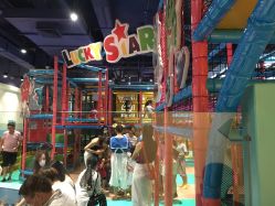 -LuckyStar幸运星家庭娱乐中心(东莞国贸店)