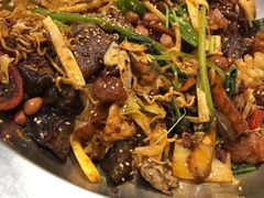 -愉肴麻辣香锅(中北镇店)