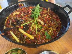 -鸿顺老铁锅美蛙鱼府(解放碑店)