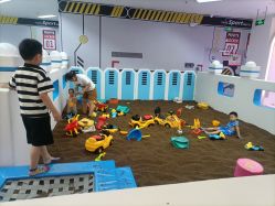 -孩子王童乐园(西安盛龙店)