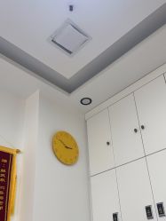 -靓芙泉专研痘痘肌