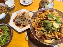 -民食香·腊排骨野生菌美食(木府店)