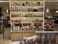 -Bath & Bloom Flagship Store at Central World
