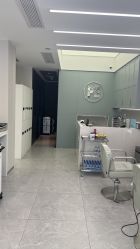 -PE SALON