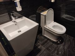 -鸿星花园酒家(银亿家园店)