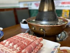 -楼外楼大刀肉传统火锅居(博学路店)