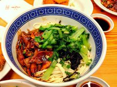 -沪西老弄堂面馆(定西路店)