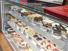 -85度C(生甜甜圈研究工坊·上海局门店)