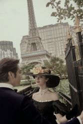 -现代经典婚纱摄影