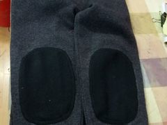 客户羊毛衫袖子补洞贴皮的-开心服饰修改(宝山巴黎春天店)