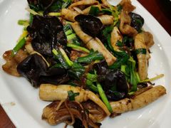 -郑庄脂渣海鲜楼(九水路店)