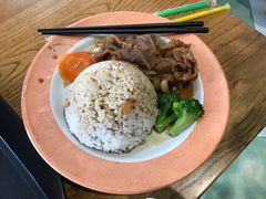 餐饮设施-蓝精灵乐园·世茂精灵之城主题乐园