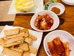 -喇喇排骨火锅·传统韩式脊骨汤(望京西园总店)