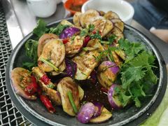 -石屏老字号4号包浆豆腐美食城(泼水广场店)