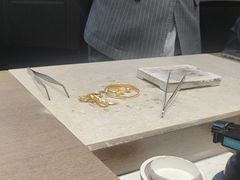 -华夏典当行(龙德广场店)