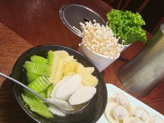-东海怡品海鲜豆捞(舟宿夜江店)