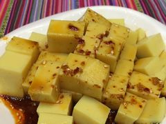 -香巴拉云南餐厅(华莱坞店)