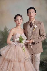 -易摄影婚纱摄影工作室