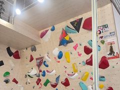 -啸岩馆 Roaring Climbing Gym