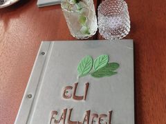 餐具摆设-ELI FALAFEL Lebanese&Mediterranean黎巴嫩美食(富城路店)