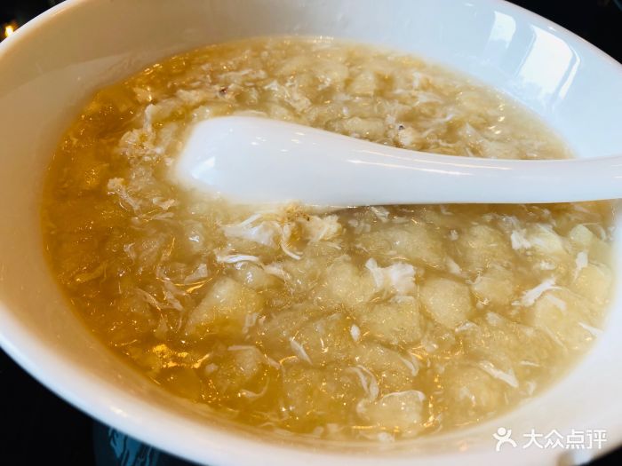 鲜拆蟹肉鱼肚羹