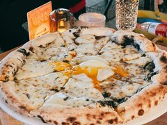 黑松露温泉蛋pizza-IL TEATRO 精品意大利餐厅