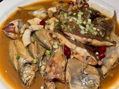 红烧杂鱼-拉完海鲜大排档(温岭店)
