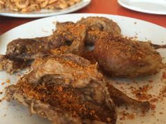 -河鱼鲜特色农家院