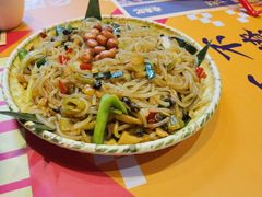 老表记爆炒螺蛳粉-老表记广西宵夜螺蛳鸭脚煲(西大店)