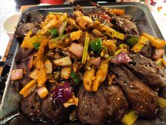 -炉小二铜锅牛蛙•川湘菜(三里屯店)