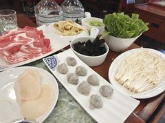 -楼外楼大刀肉传统火锅(西安大路店)