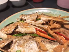 -鑫悦楼煎蟹·16年海鲜大排档