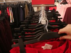 -H&M(鹏欣水游城店)