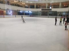-陈露国际冰上中心(天津嘉里汇店)