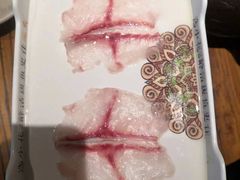 -老牌坊云南鱼豆花火锅(爱建店)