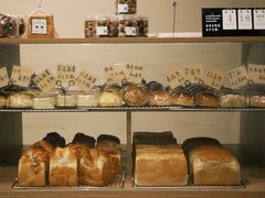 -沁屋面包店(人民东路店)