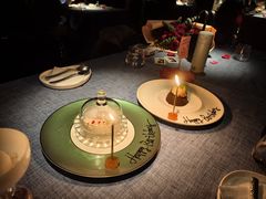 熔岩巧克力蛋糕佐香草冰淇淋-弦月窗LUNETTE BY AMANDA(复兴路店)