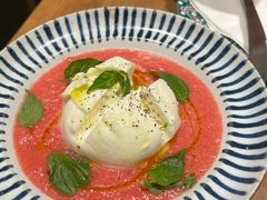 布拉塔融心乳酪球配樱桃番茄汁与鲜罗勒-osteria pelecanus鹈鹕野餐(滨江星耀店)