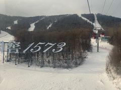 -亚布力新体委滑雪场