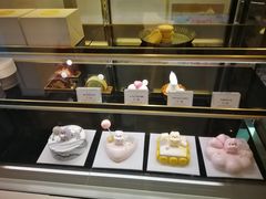 面包甜点陈列柜-浮光之丘MontCake生日蛋糕(花牌坊店)