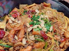 -醉人椒麻辣香锅(王府井喜悦店)