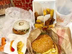 -麦当劳(莘松路芭比伦DT店)