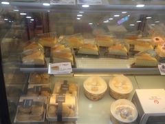 -华荣西饼屋(永护店)