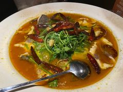 山茶油丹江大鱼头-清水亭湖北菜(大屯DT51店)